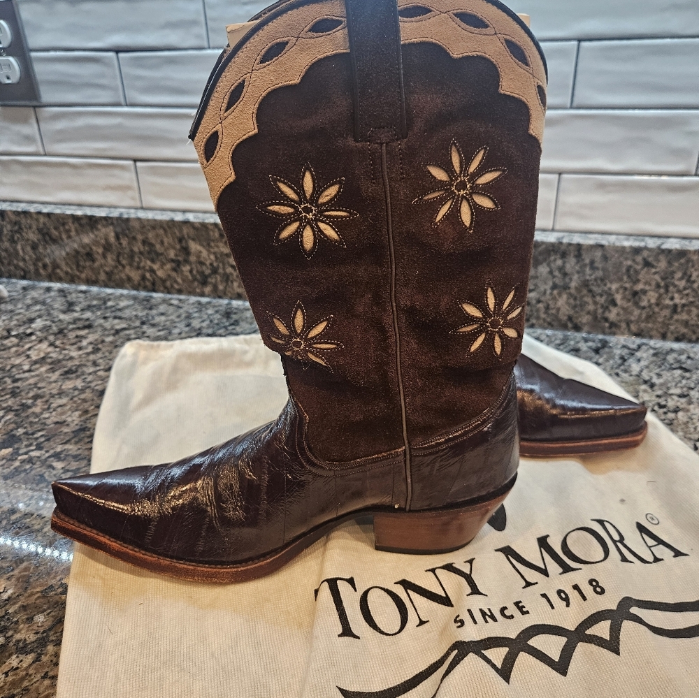 Tony Mora Cowgirl Boots. Size 10